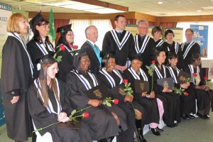 Première cohorte de diplômés du Collège Boréal à Windsor. Source : Le Rempart, l'hebdo des francophones du Sud-Ouest. 