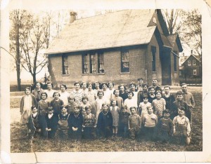 École S.S. #13 Dover School - 1933. 