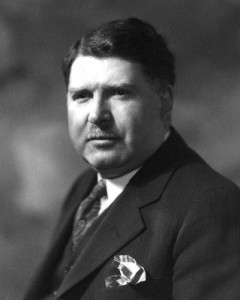 Sénateur Gustave Lacasse (1890-1953) Source: Université d'Ottawa, CRCCF, Fonds Gustave-Lacasse (P37), Ph37-4. Photo Larose.