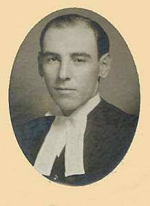 Louis-Pierre Cécile. Source :  Law Society of Upper Canada Archives. Photographe: Charles Aylett. Prise en 1932. Code de référence : P465. 