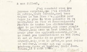 Carte postale de l'Oncle Jean [Victor Barrette] adressé « À mon filleul » [Jean Ménard], Ottawa, 9 août 1944, verso. Source : Université d'Ottawa, CRCCF, Fonds Jean-Ménard (P63), P63/3/4.