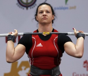 Christine Gérard a décroché la médaille d’or chez les 63 kg et de réédite deux records des Jeux panam. Source : Agence Reuters Jose Miguel Gomez 